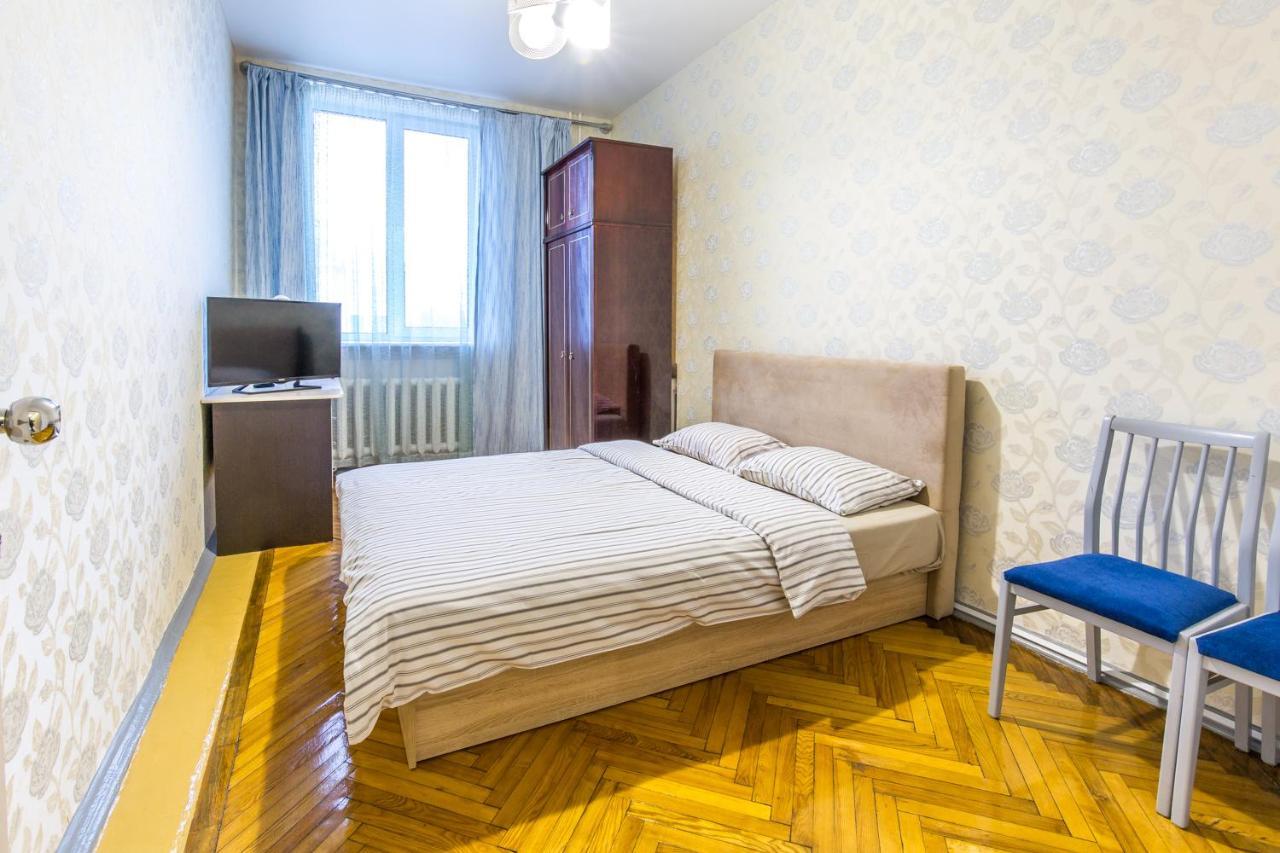 Hostel On Nezavisimosti 44 Mińsk Zewnętrze zdjęcie